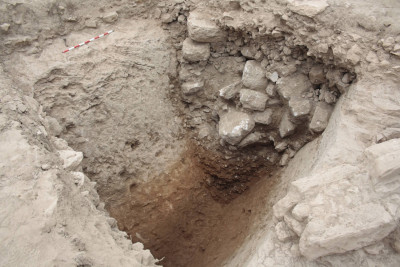 Imatge del fossat una vegada excavat