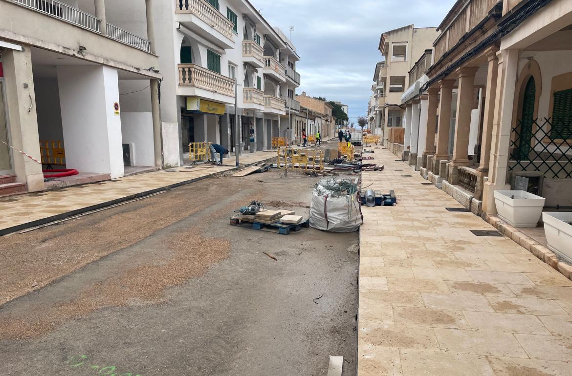 carrer Gabriel Roca, a la Colònia de Sant Jordi